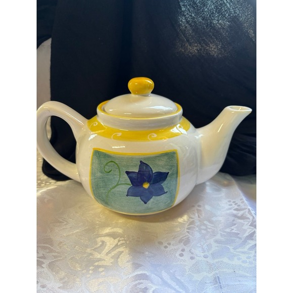 ceramic tea pots with hand painted floral desig - Picture 2 of 8